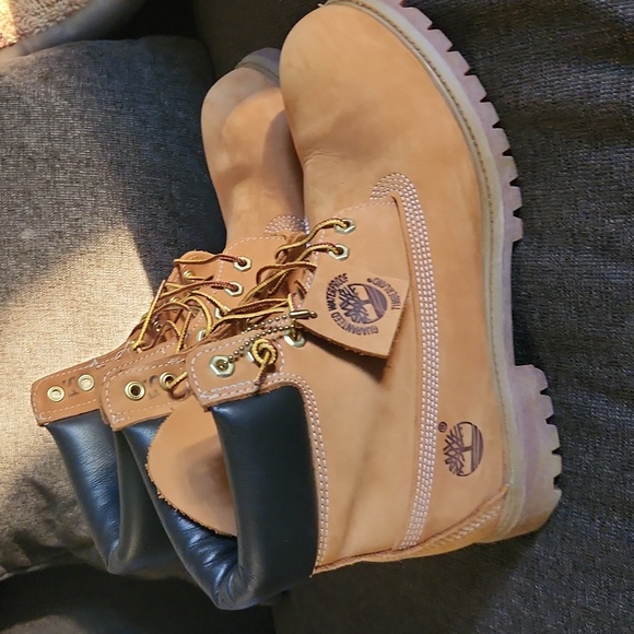 Mens/Hommes 6in Wheat Nubuck Timberland Boots Size 10.5 (Price is firm) - Picture 4 of 9